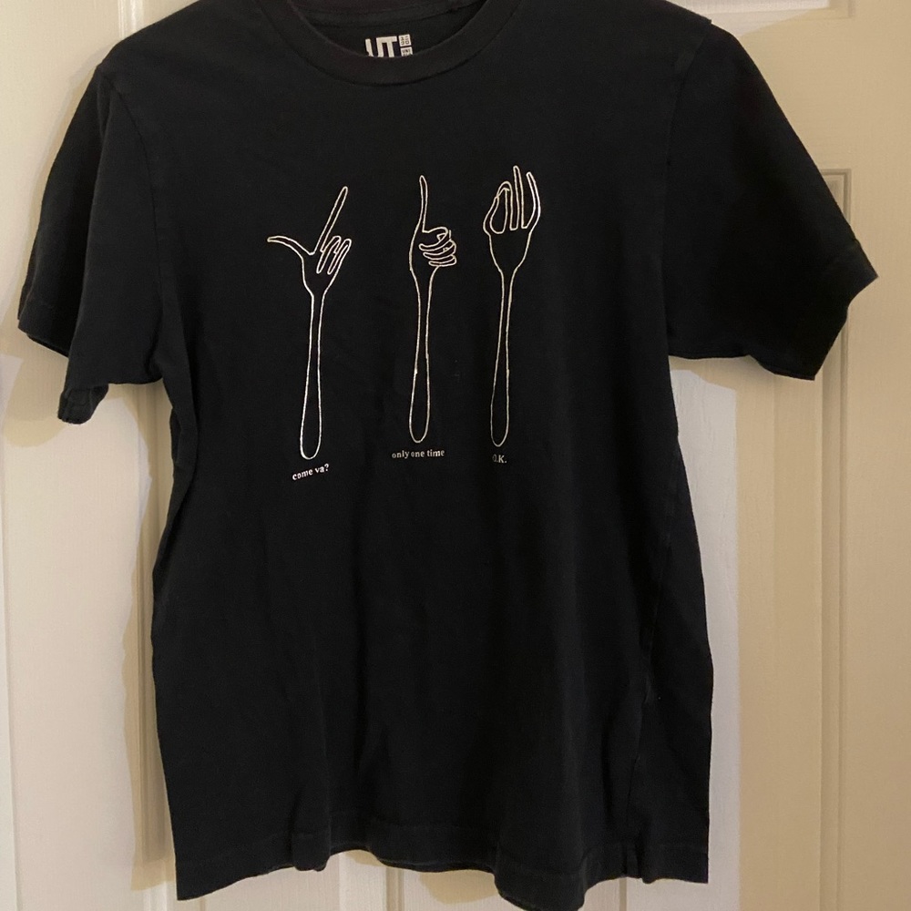 Graphic black tee